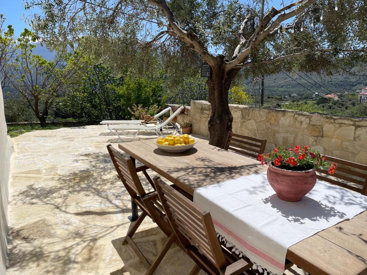 Petra & Elia Villa Megala Chorafia Luaran gambar