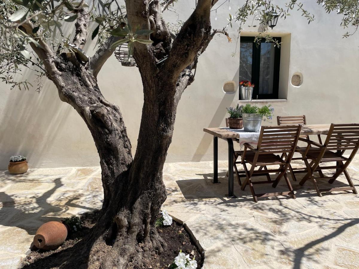 Petra & Elia Villa Megala Chorafia Luaran gambar
