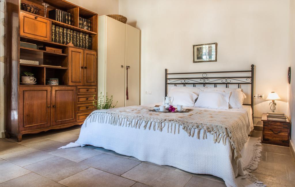 Petra & Elia Villa Megala Chorafia Luaran gambar